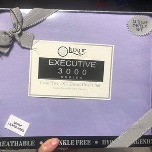 BRAND NEW - Twin XL Duvet Cover set